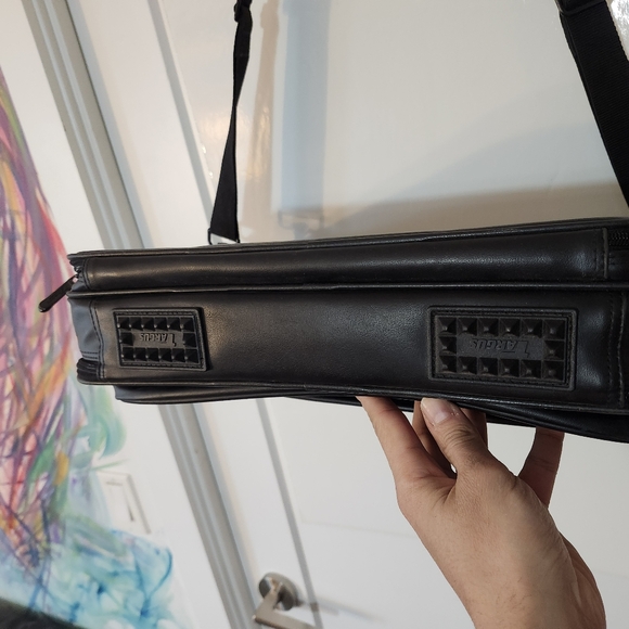 LEATHER LAPTOP BAG BLACK - Picture 11 of 13